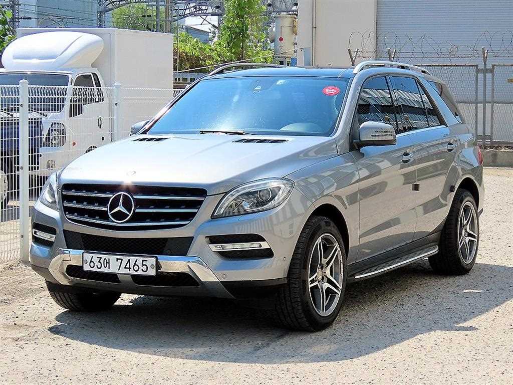 Mercedes Benz M Class - Vista 2