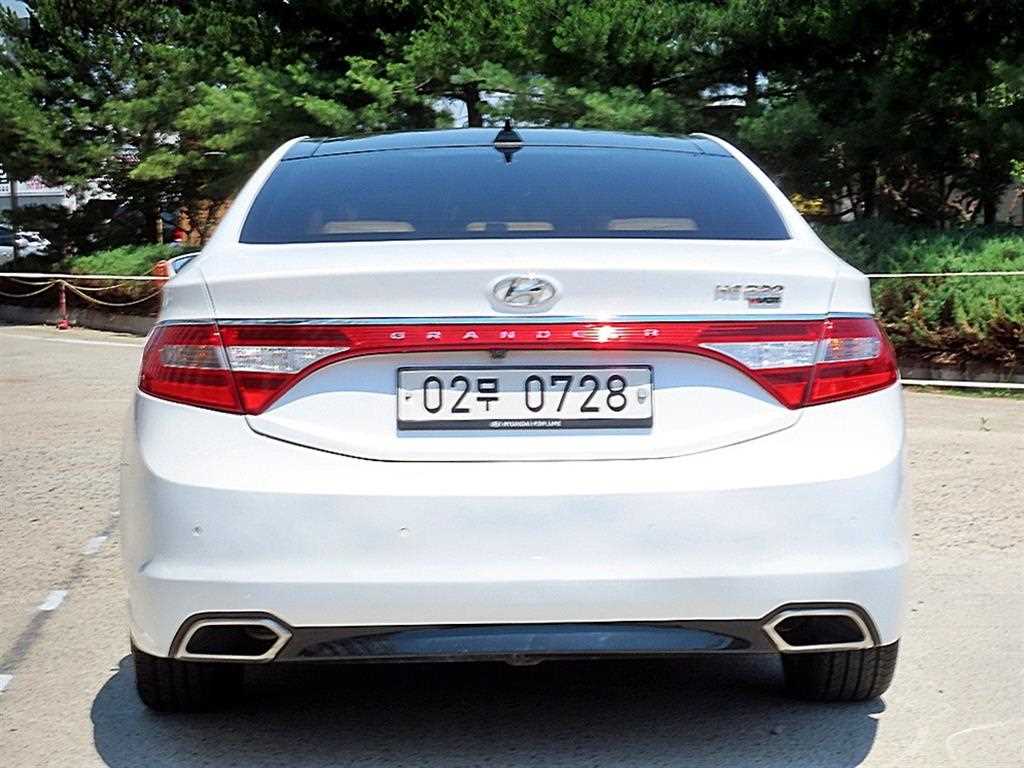 HYUNDAI Grandeur - Vista 6