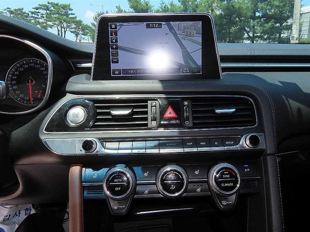 Genesis G70 2018 Blanco - Importación desde Corea - HF Imports Iquique - Foto 15