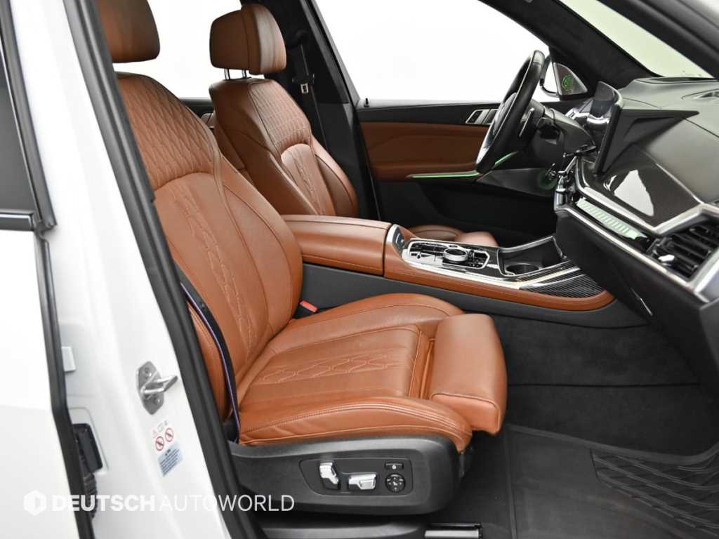 BMW X7 - Vista 12