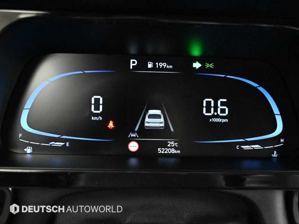 HYUNDAI Avante - Vista 10