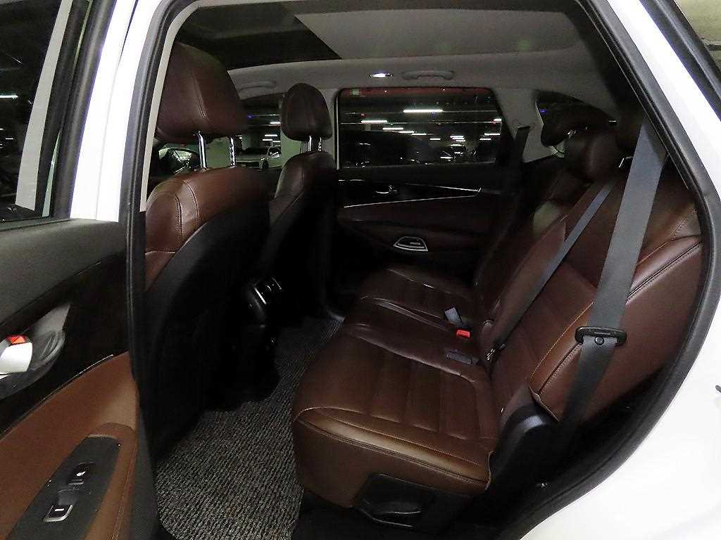 KIA Sorento - Vista 9