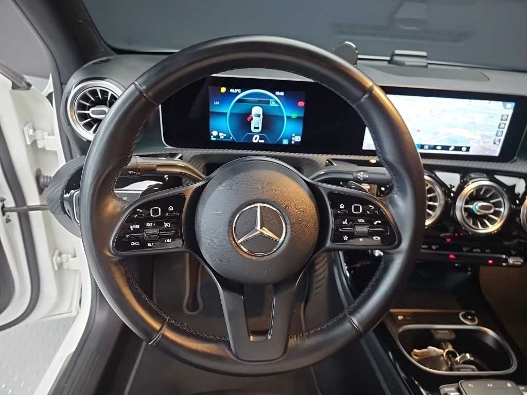 Mercedes Benz A Class - Vista 11