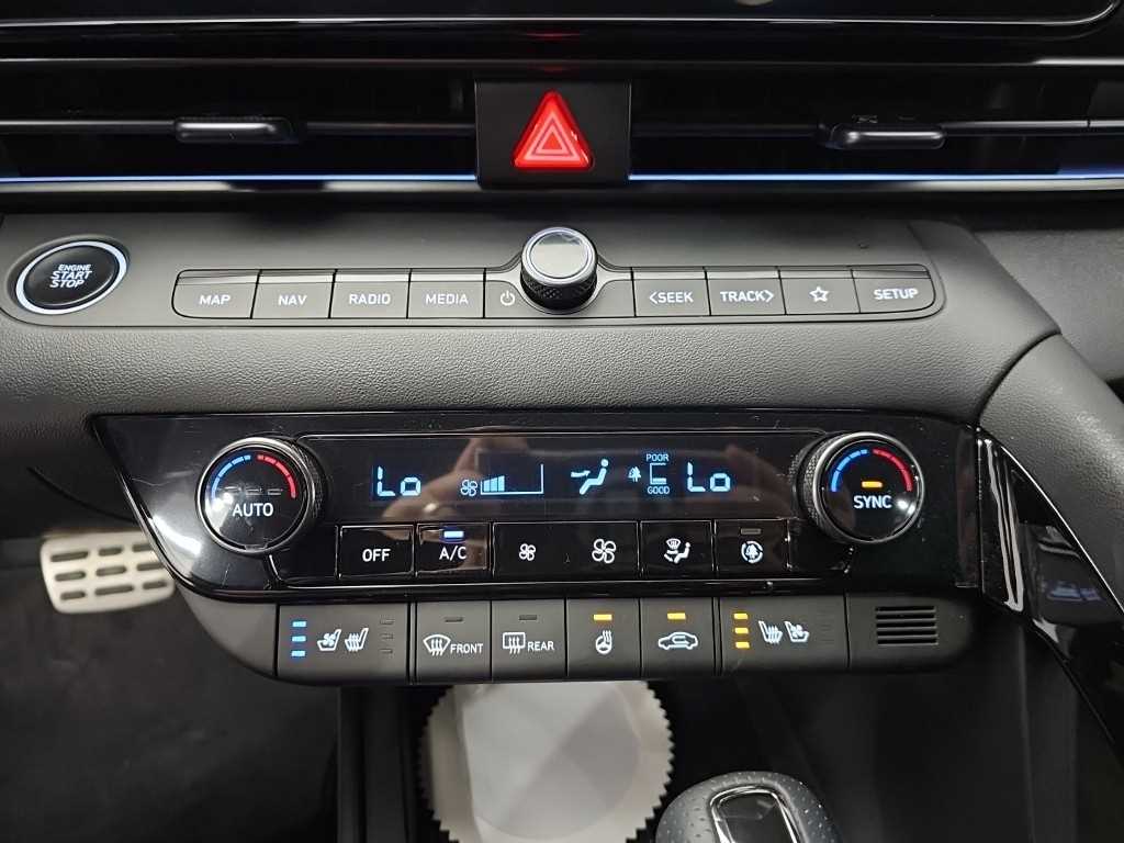 HYUNDAI Avante - Vista 12