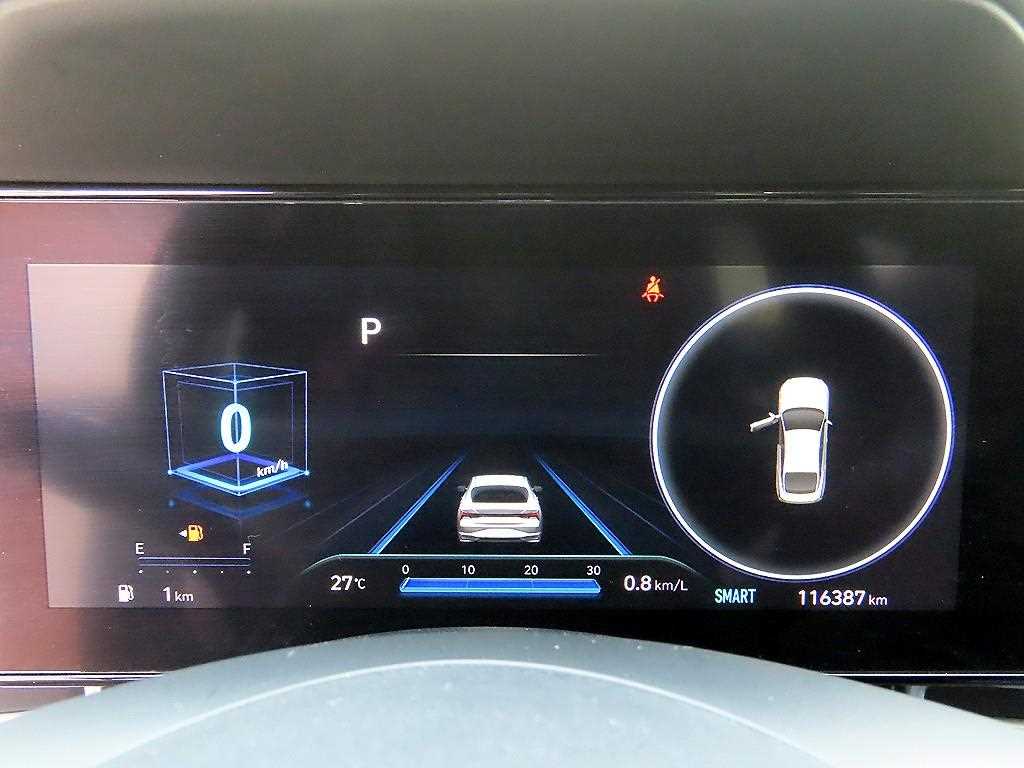 HYUNDAI Avante - Vista 11