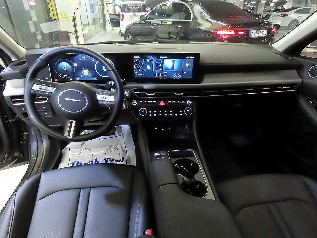 HYUNDAI Sonata - Vista 12