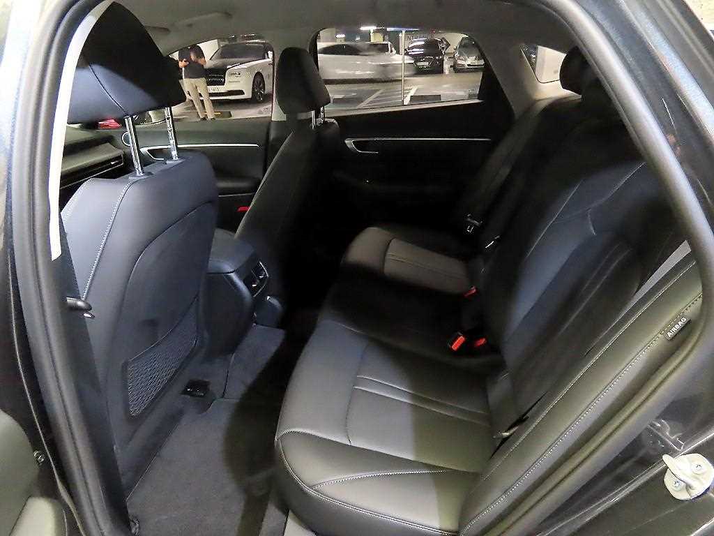 HYUNDAI Sonata - Vista 9