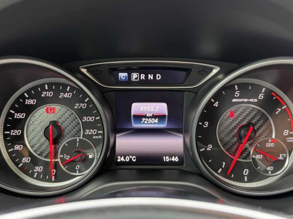 Mercedes Benz GLA Class - Vista 10