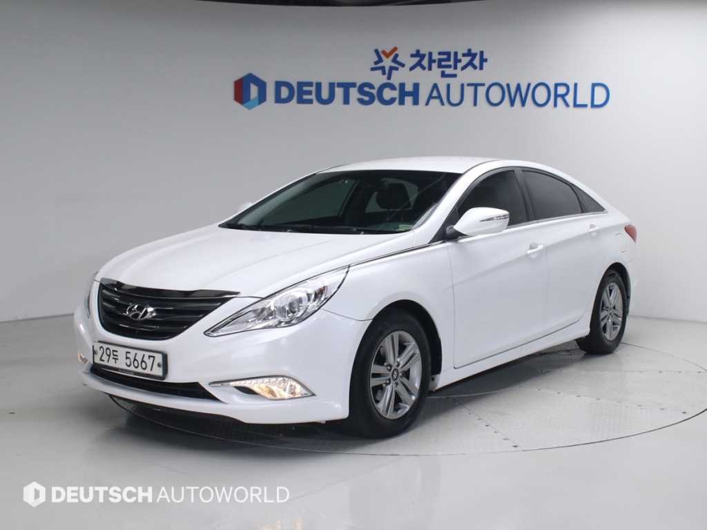 HYUNDAI Sonata 2013 Blanco - Importación desde Corea - HF Imports Iquique - Foto 1