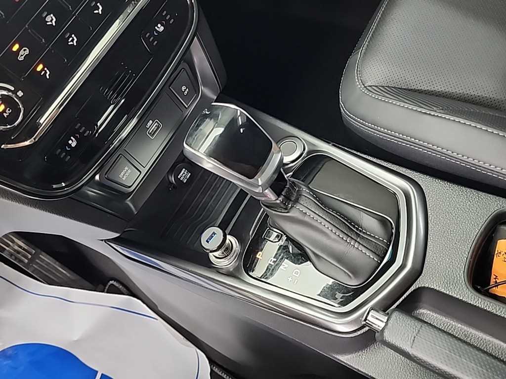 Ssangyong Tivoli - Vista 10
