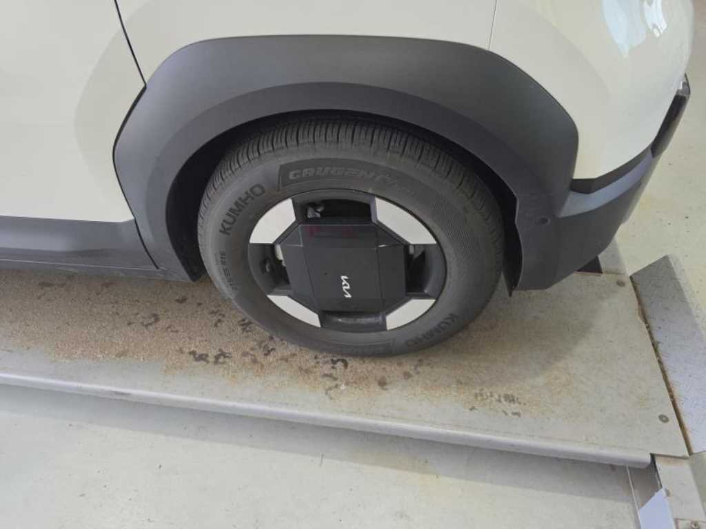 KIA PV5 - Vista 2