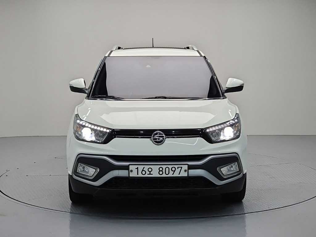 Ssangyong Tivoli - Vista 2