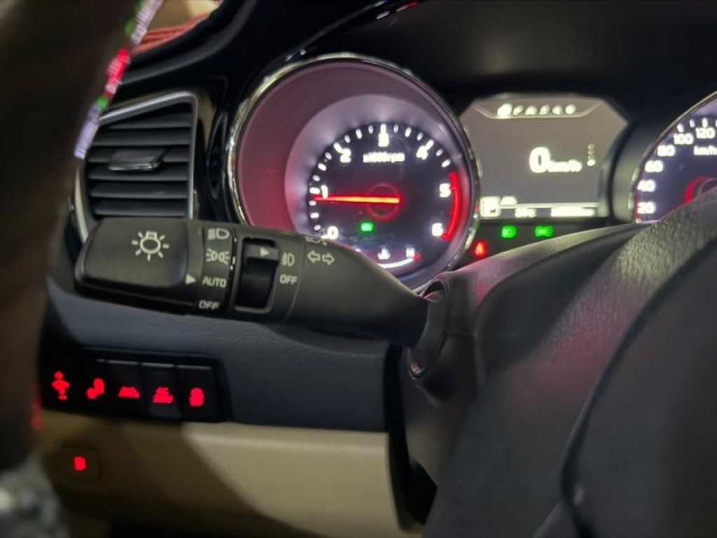 KIA Carnival 2017 - Importación desde Corea - HF Imports Iquique - Foto 16