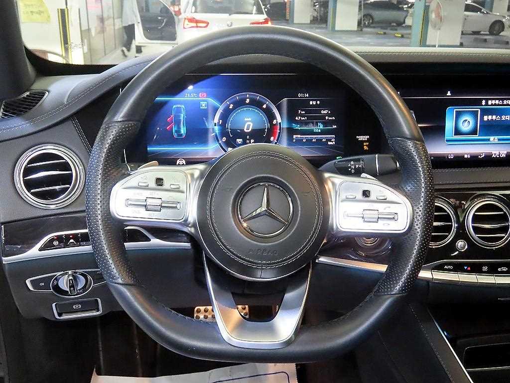 Mercedes Benz S Class - Vista 10