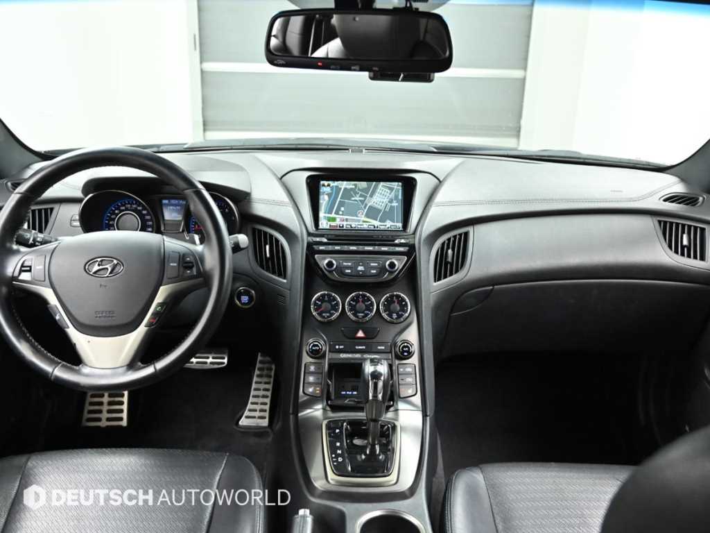 HYUNDAI Genesis - Vista 9