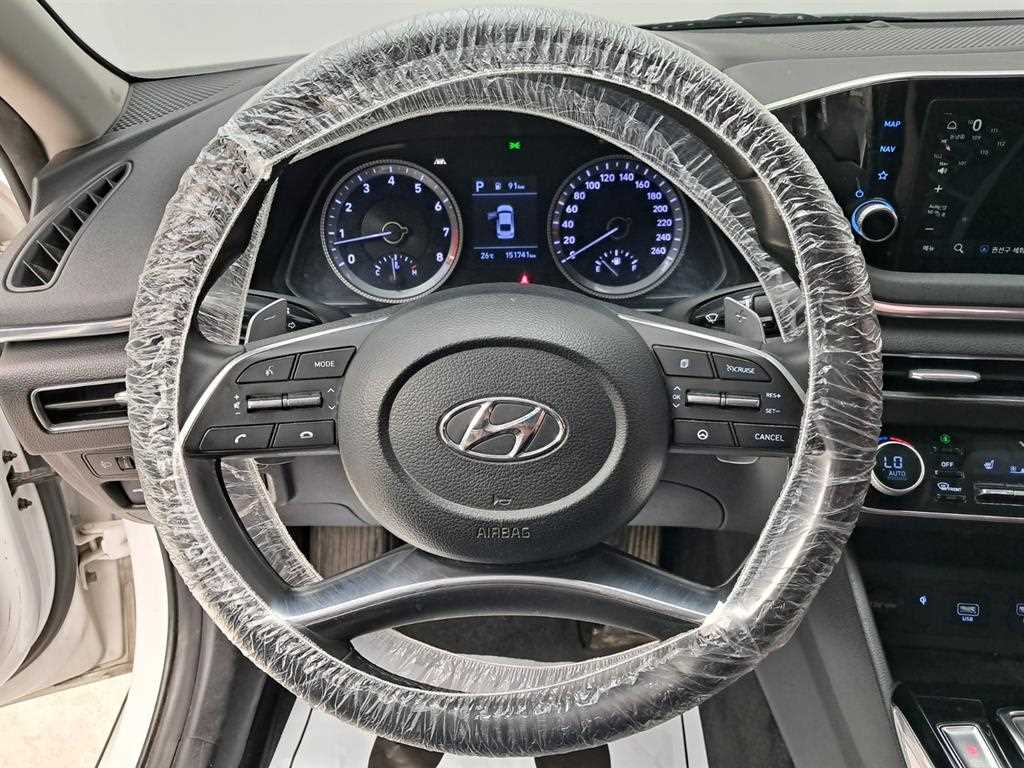 HYUNDAI Sonata - Vista 9