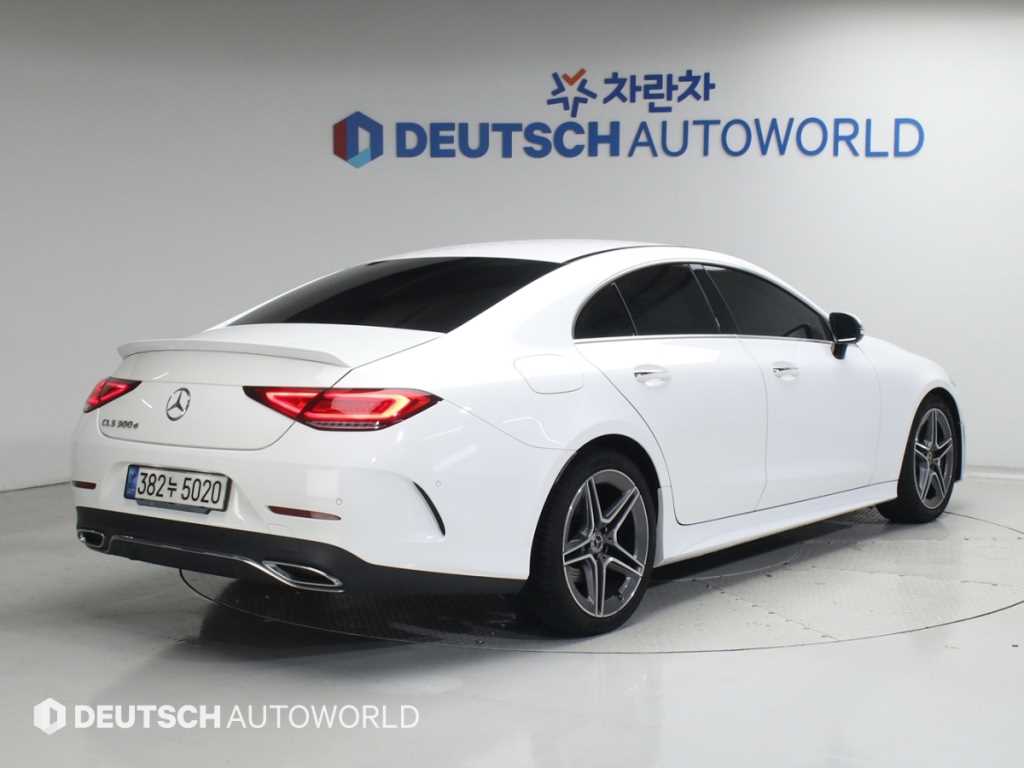 Mercedes Benz CLS Class - Vista 2