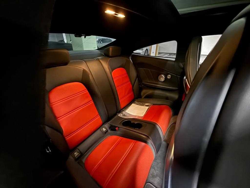 Mercedes Benz C Class - Vista 12