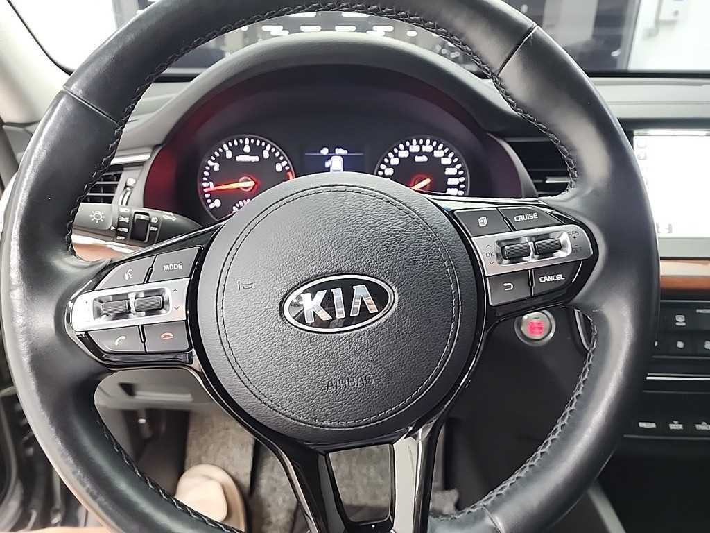KIA K7 - Vista 11