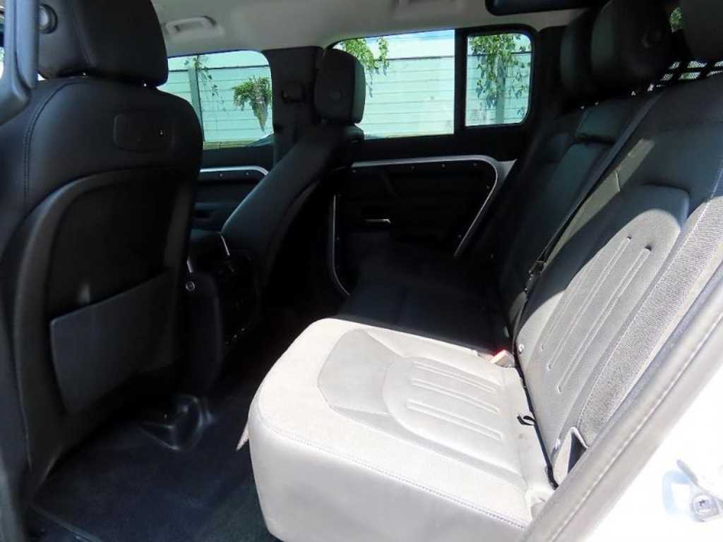 Land Rover Defender - Vista 8