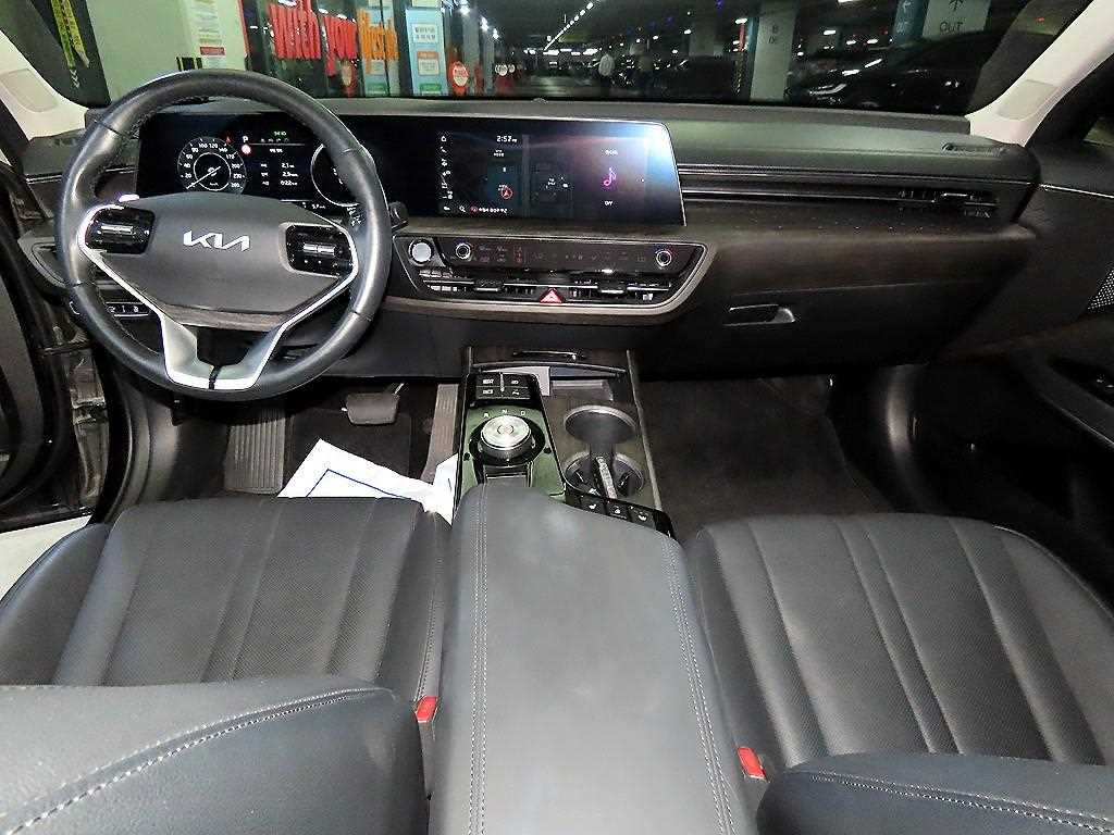 KIA K8 - Vista 12
