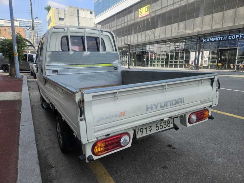 Small Truck Cargo (small) - Vista 2