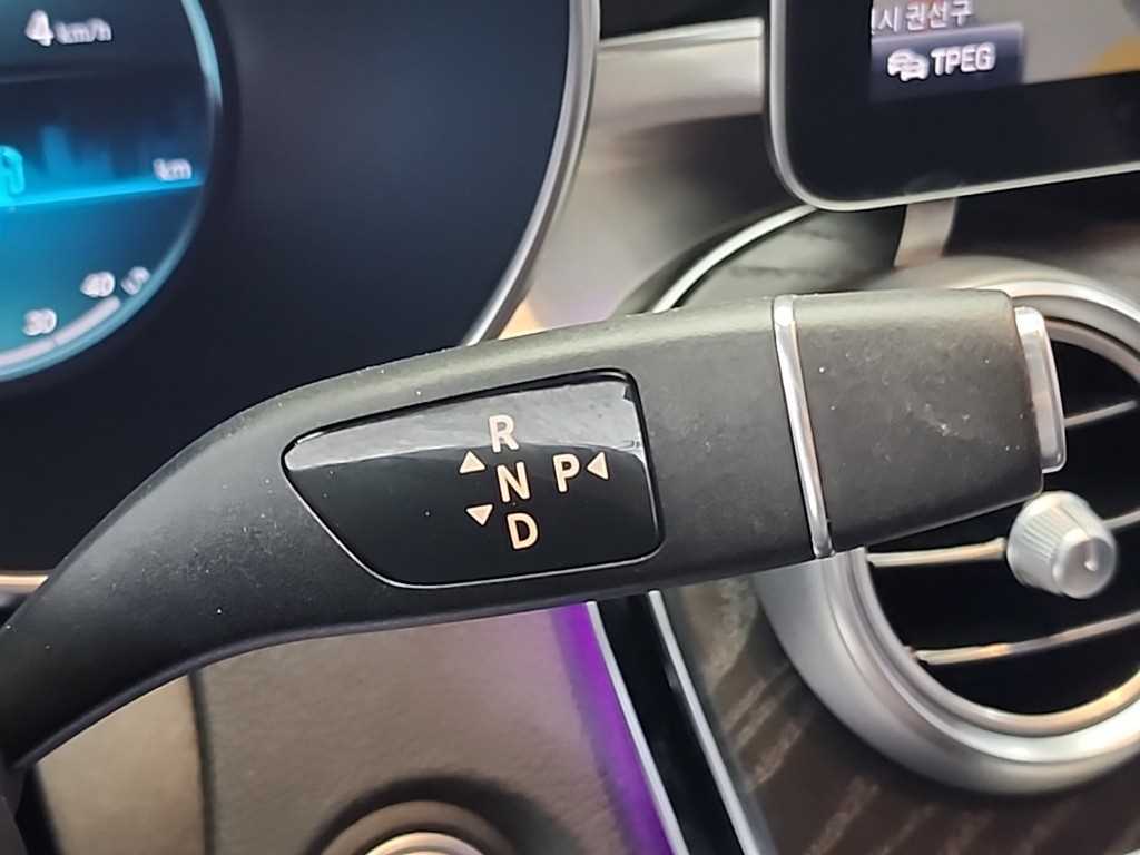 Mercedes Benz C Class - Vista 10
