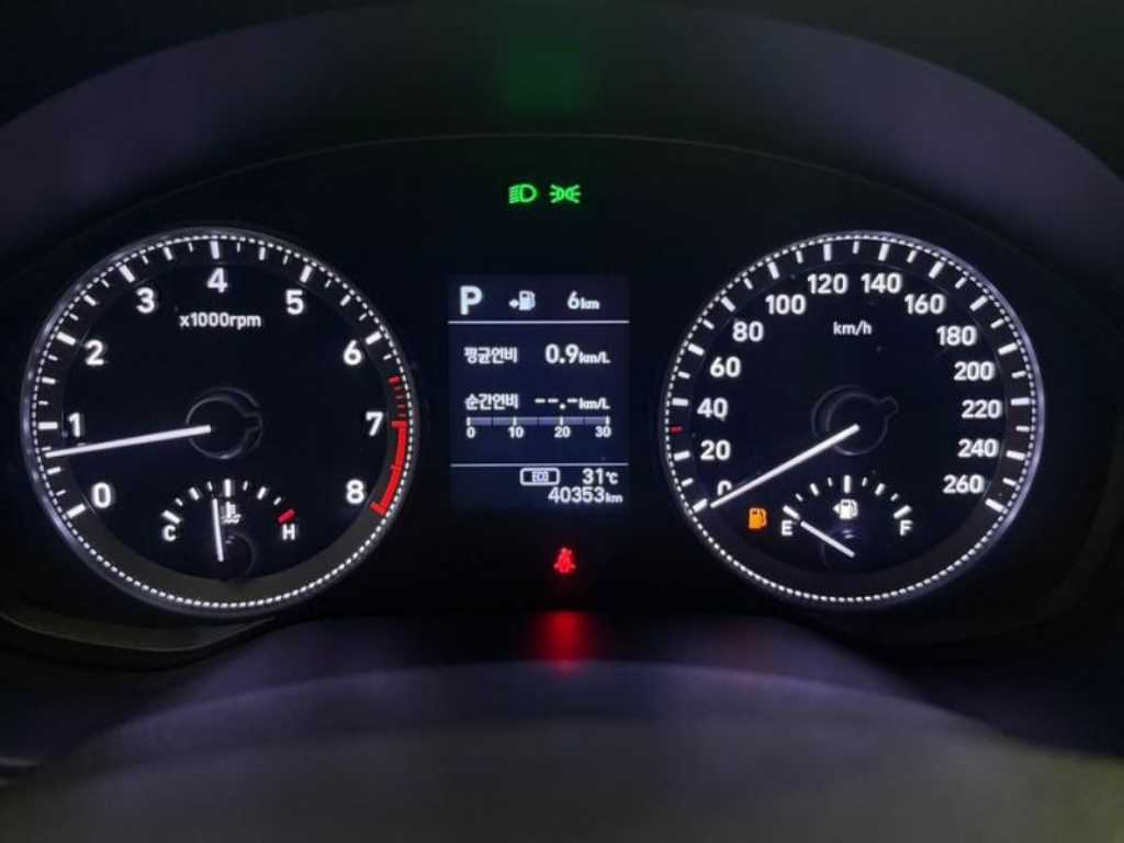 HYUNDAI Grandeur - Vista 11