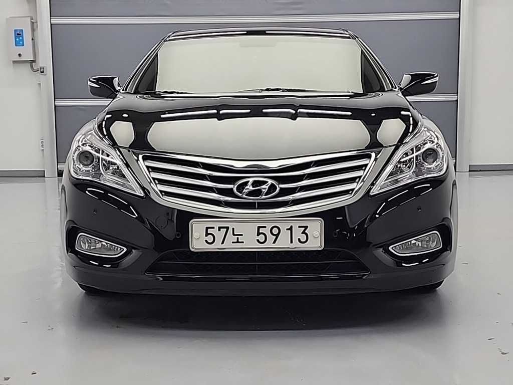 HYUNDAI Grandeur - Vista 2