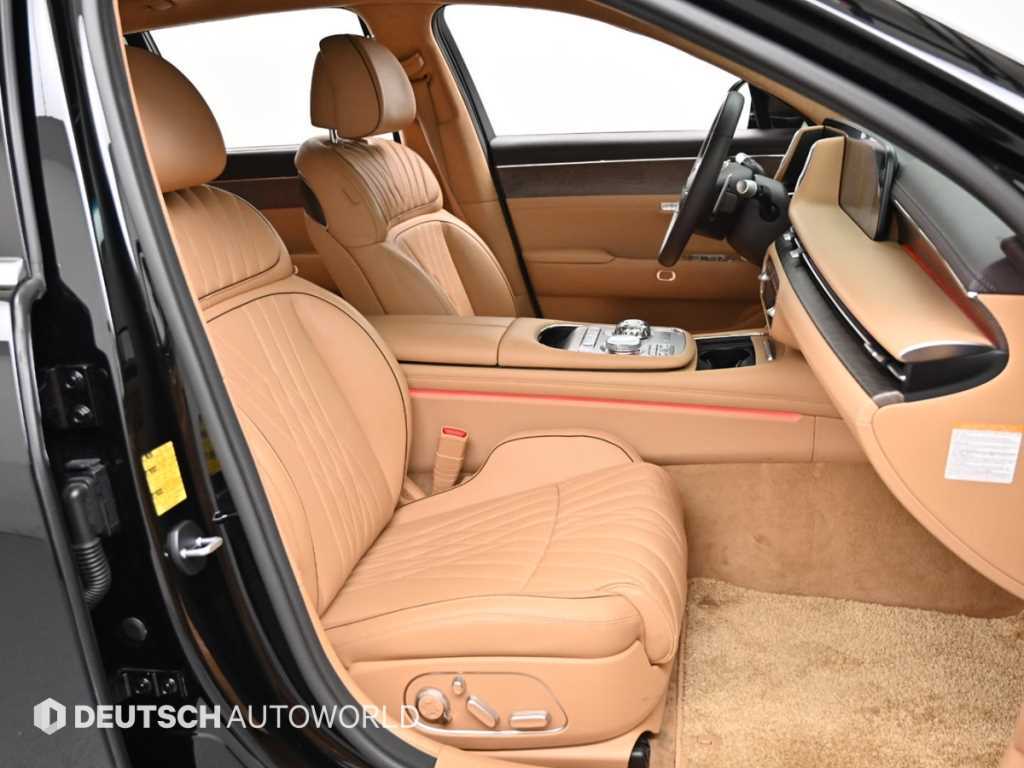 Genesis G90 - Vista 12