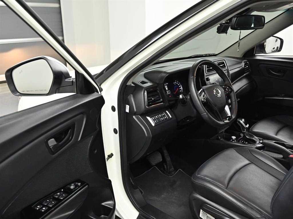 Ssangyong Tivoli 2020 Blanco - Importación desde Corea - HF Imports Iquique - Foto 13