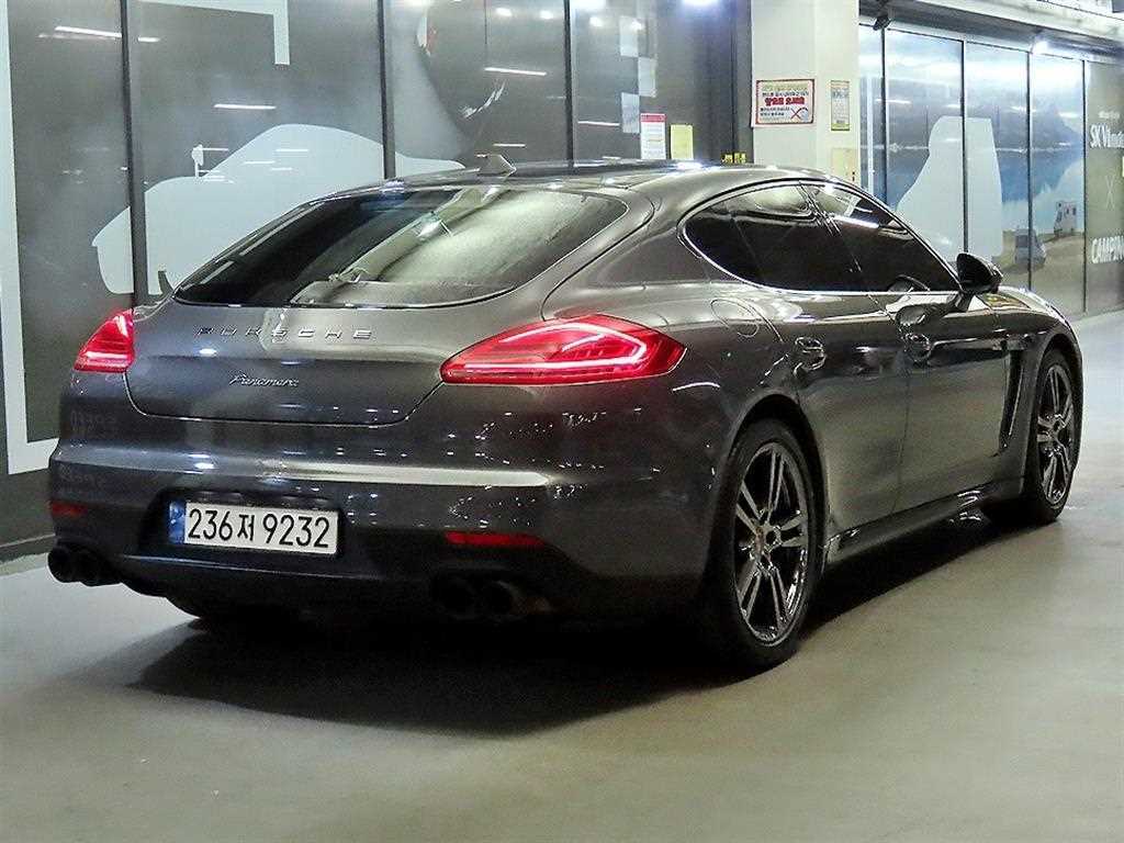 Porsche Panamera - Vista 6