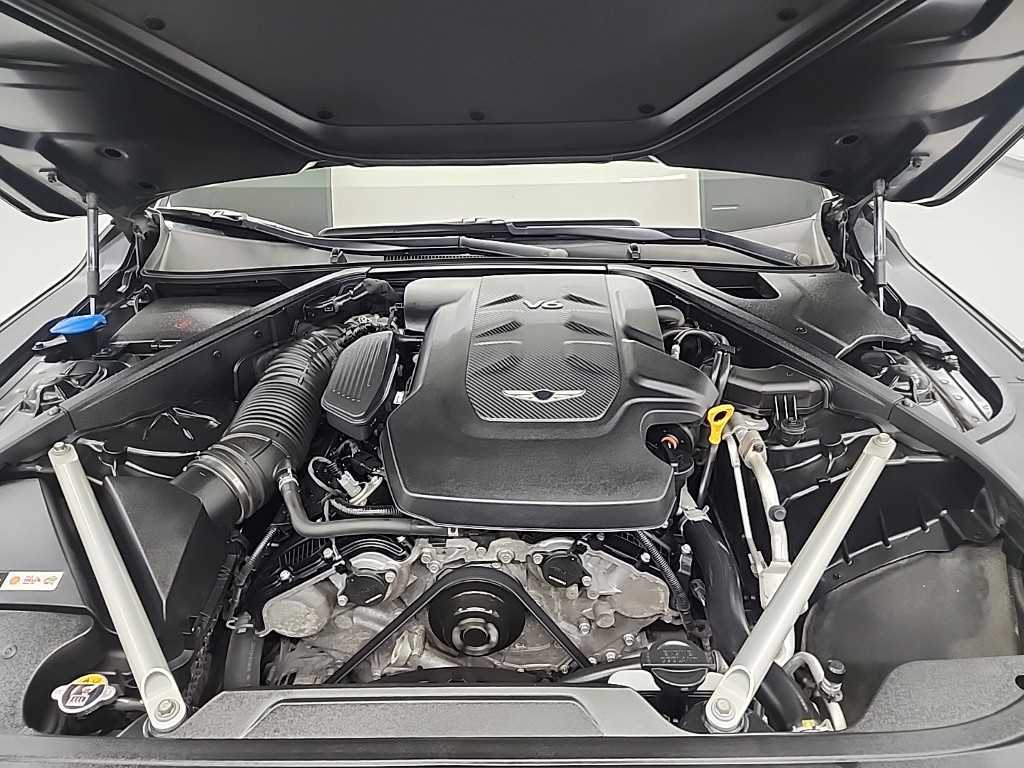 Genesis G90 - Vista 7