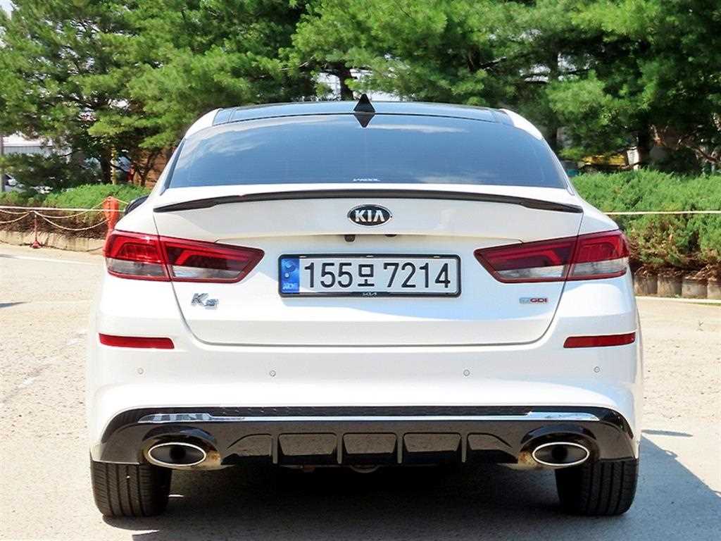 KIA K5 - Vista 6