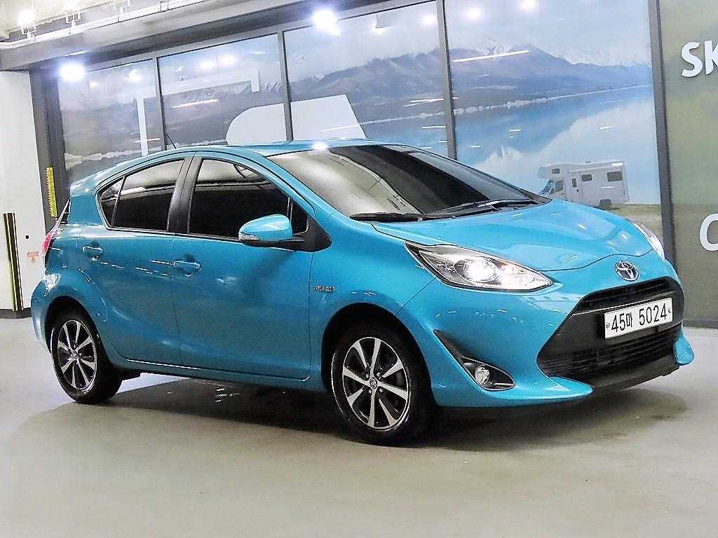 Toyota Prius 2018 skyblue - Importación desde Corea - HF Imports Iquique - Foto 1