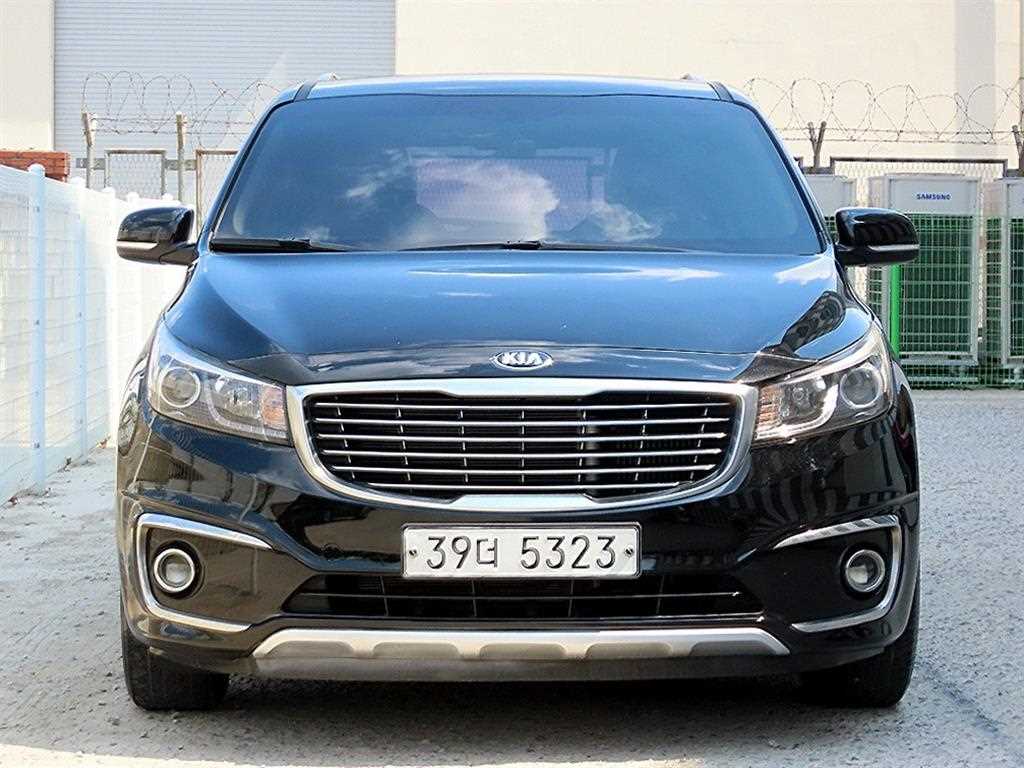 KIA Carnival 2015 - Importación desde Corea - HF Imports Iquique - Foto 1