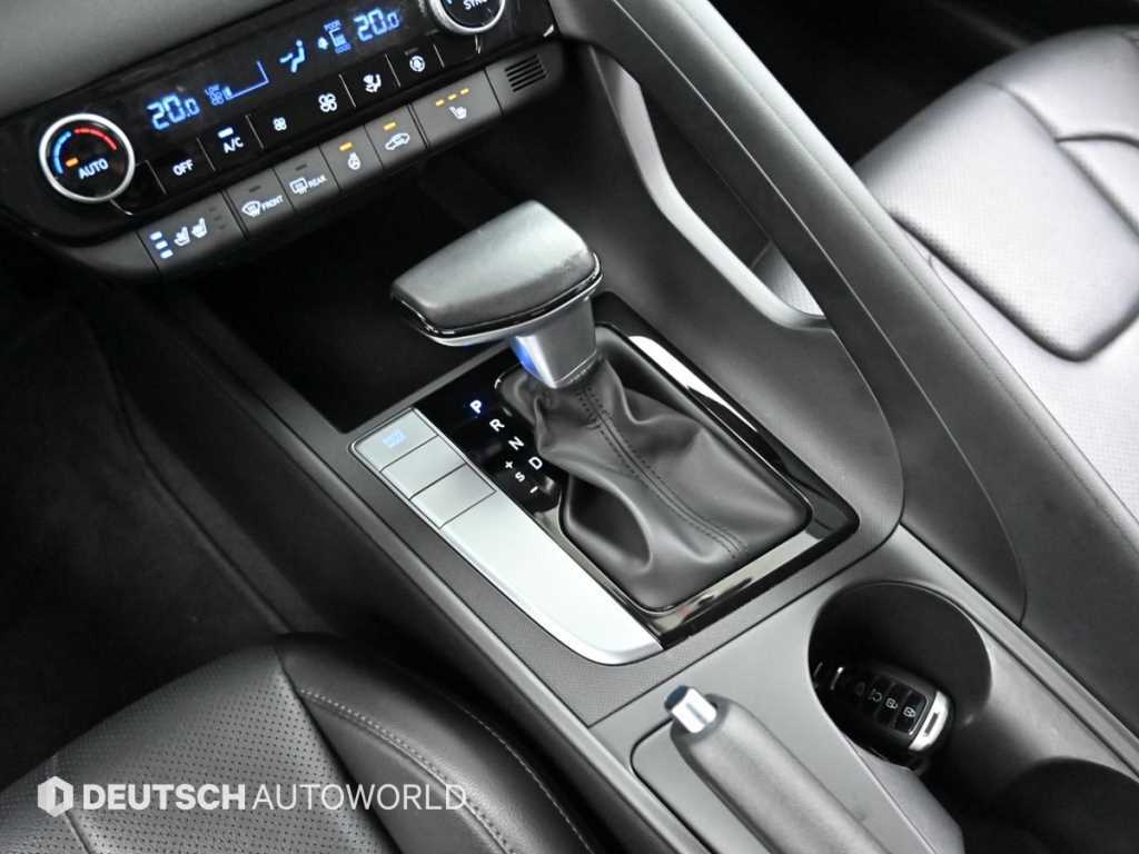 HYUNDAI Avante - Vista 11