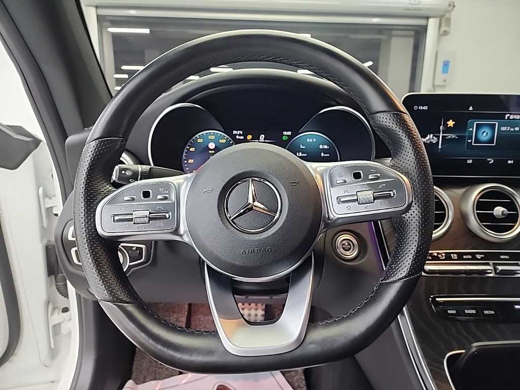 Mercedes Benz C Class - Vista 11