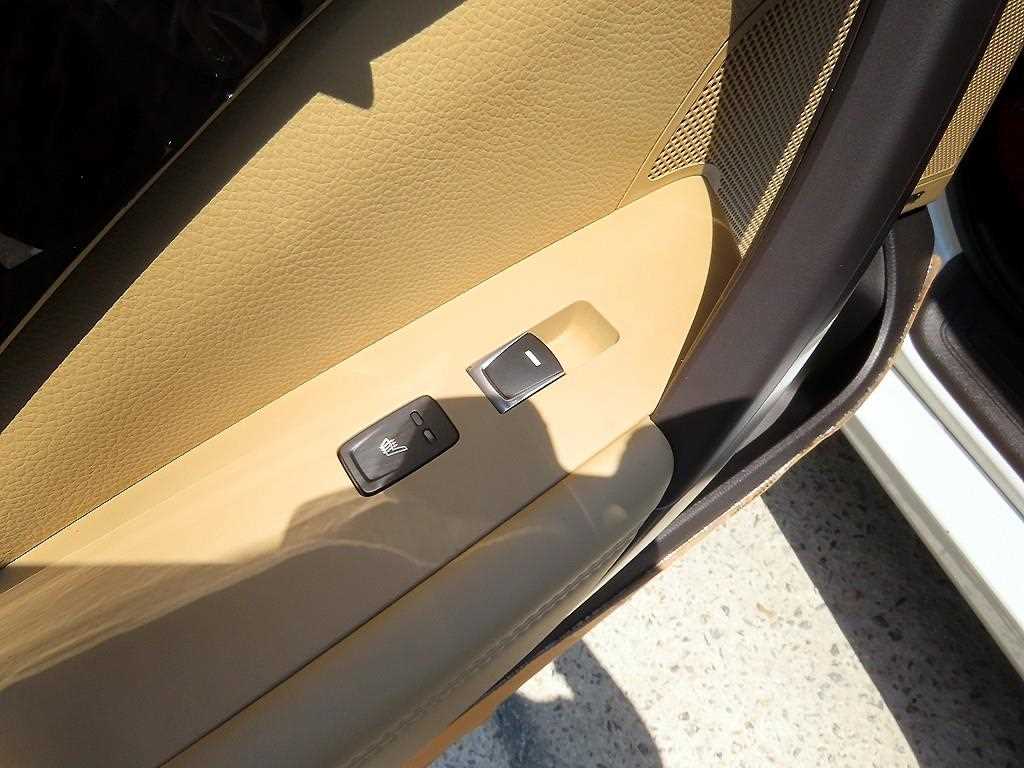 HYUNDAI Grandeur 2015 Blanco - Importación desde Corea - HF Imports Iquique - Foto 18