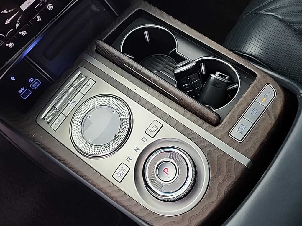 Genesis G80 - Vista 10