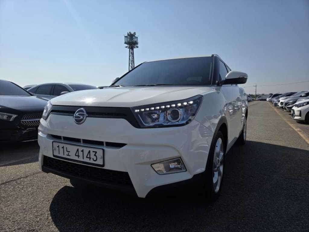 Ssangyong Tivoli 2015 - Importación desde Corea - HF Imports Iquique - Foto 1