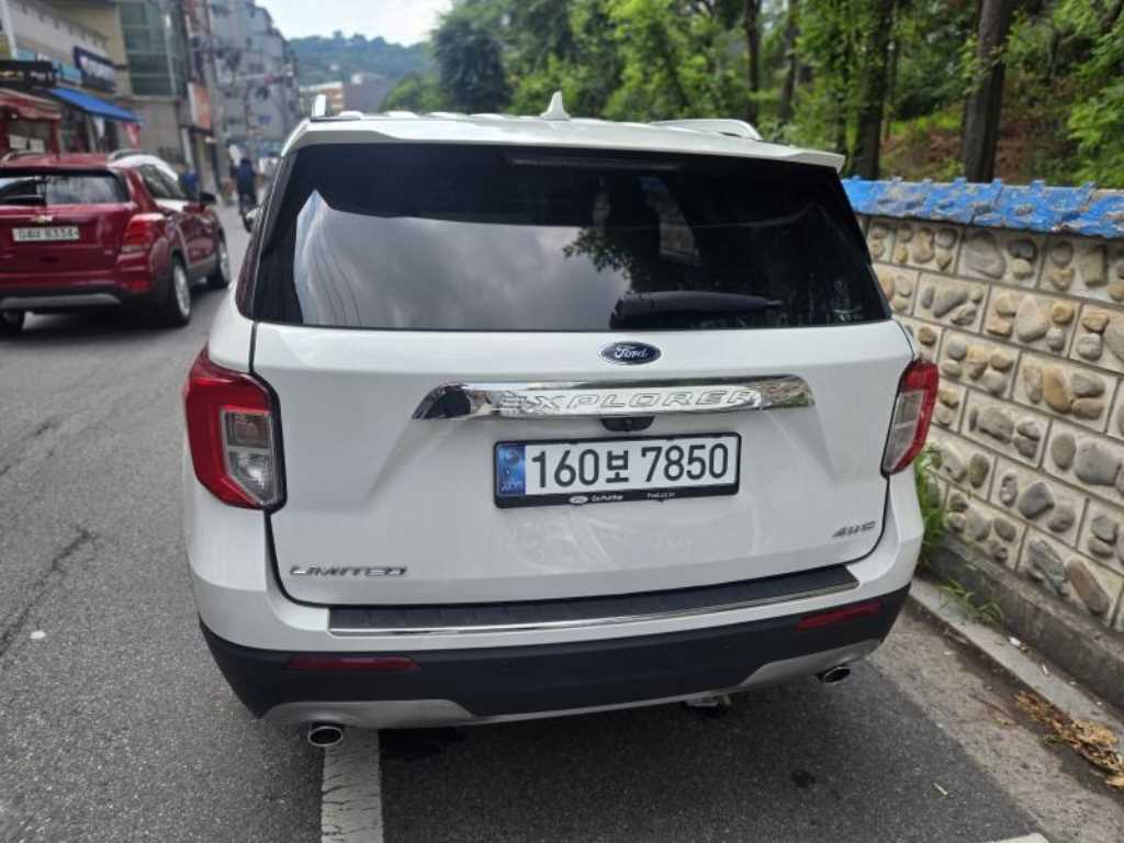 Ford Explorer - Vista 6