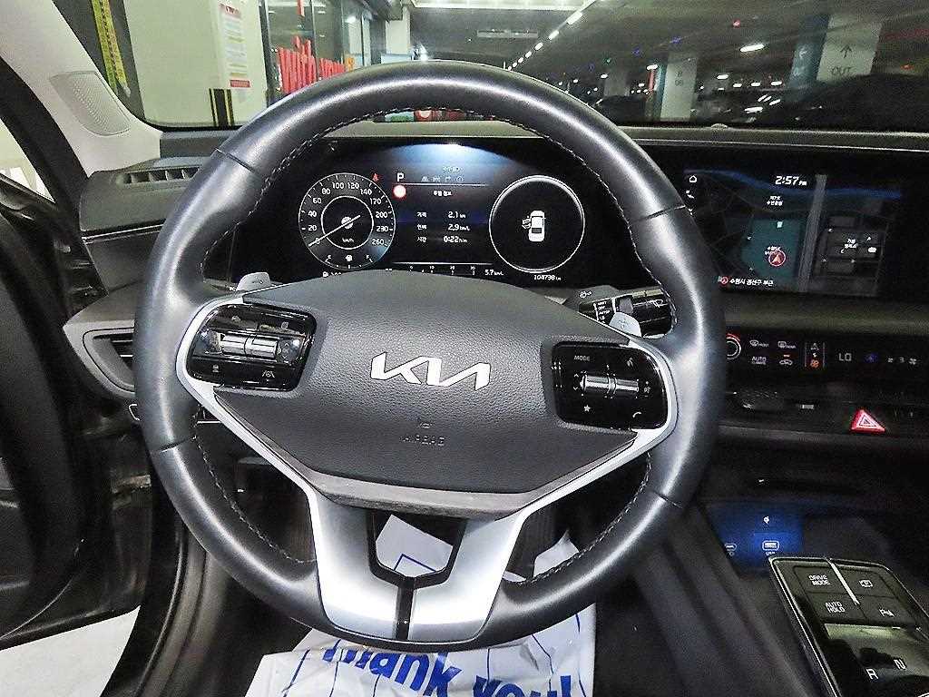 KIA K8 - Vista 10