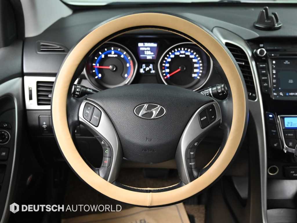HYUNDAI i30 2015 Blanco - Importación desde Corea - HF Imports Iquique - Foto 15