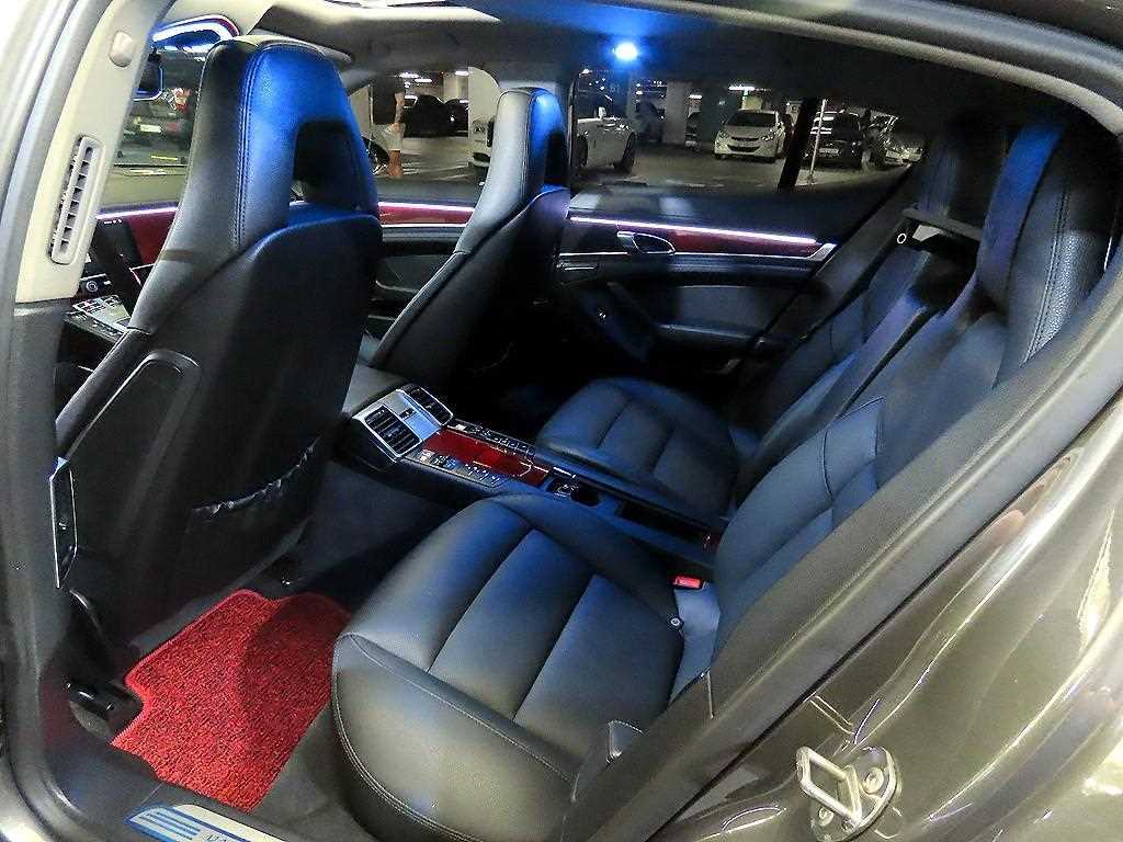 Porsche Panamera - Vista 9