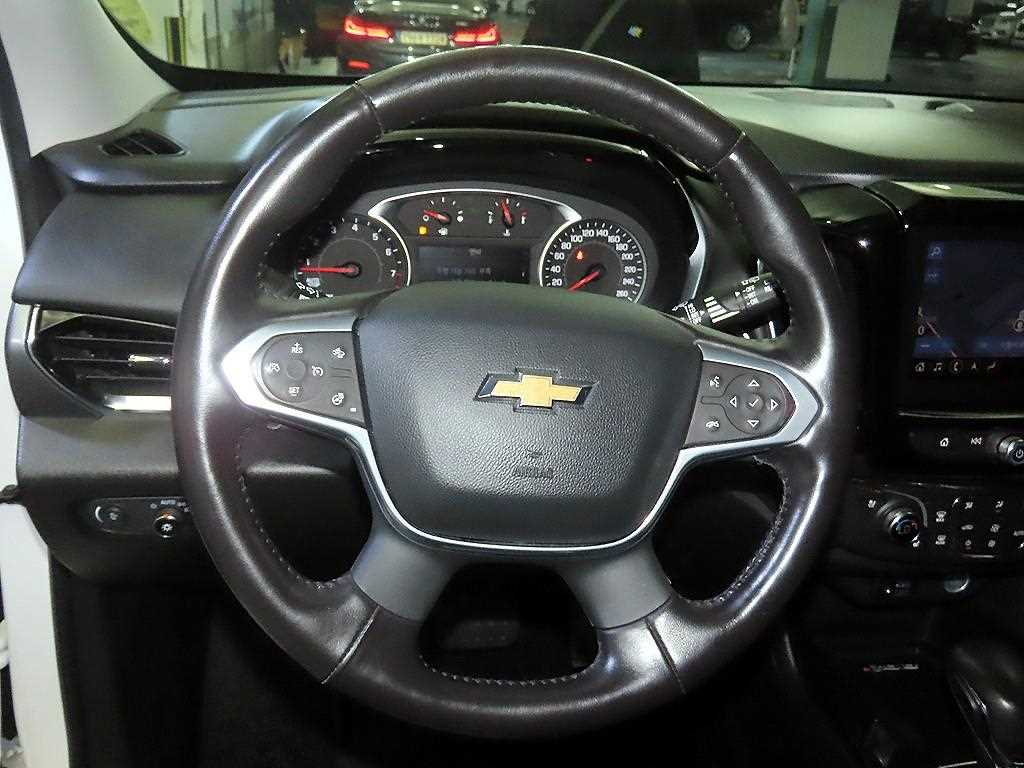 Chevrolet Travers - Vista 10