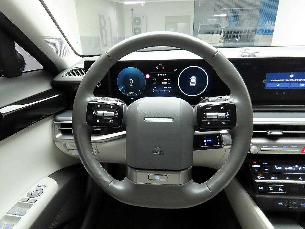 HYUNDAI Grandeur - Vista 9