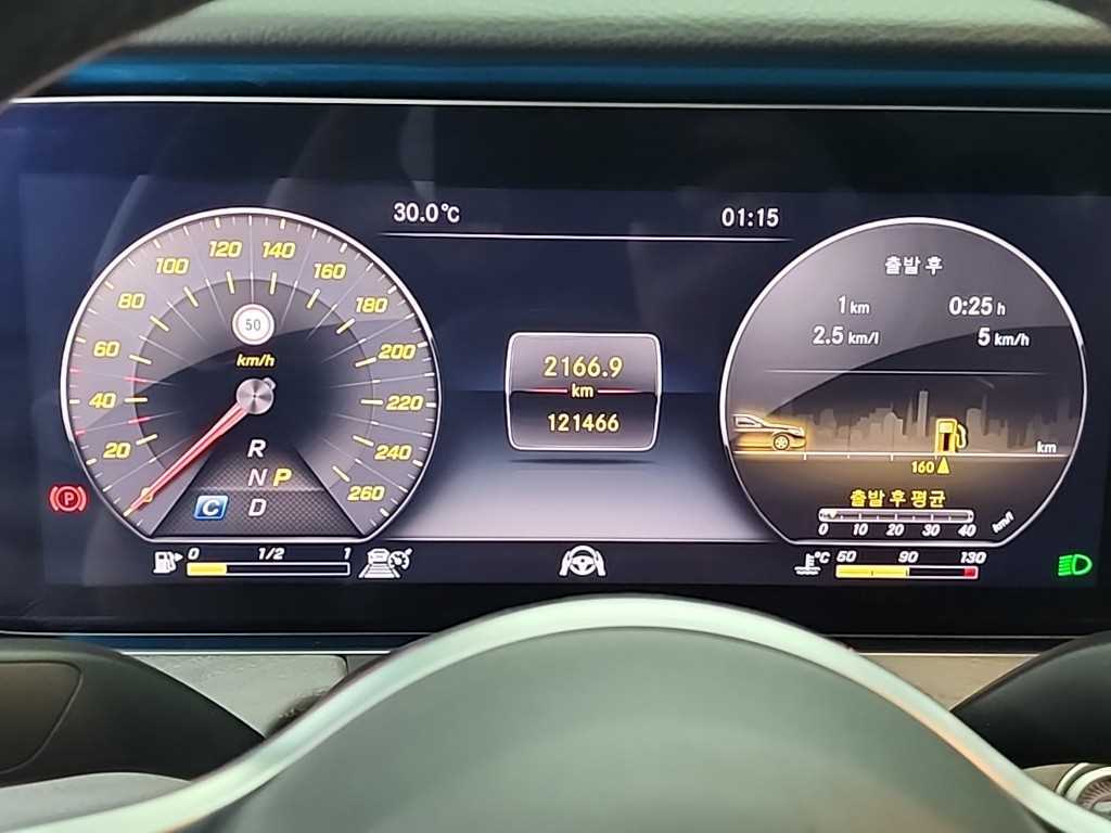 Mercedes Benz CLS Class - Vista 8