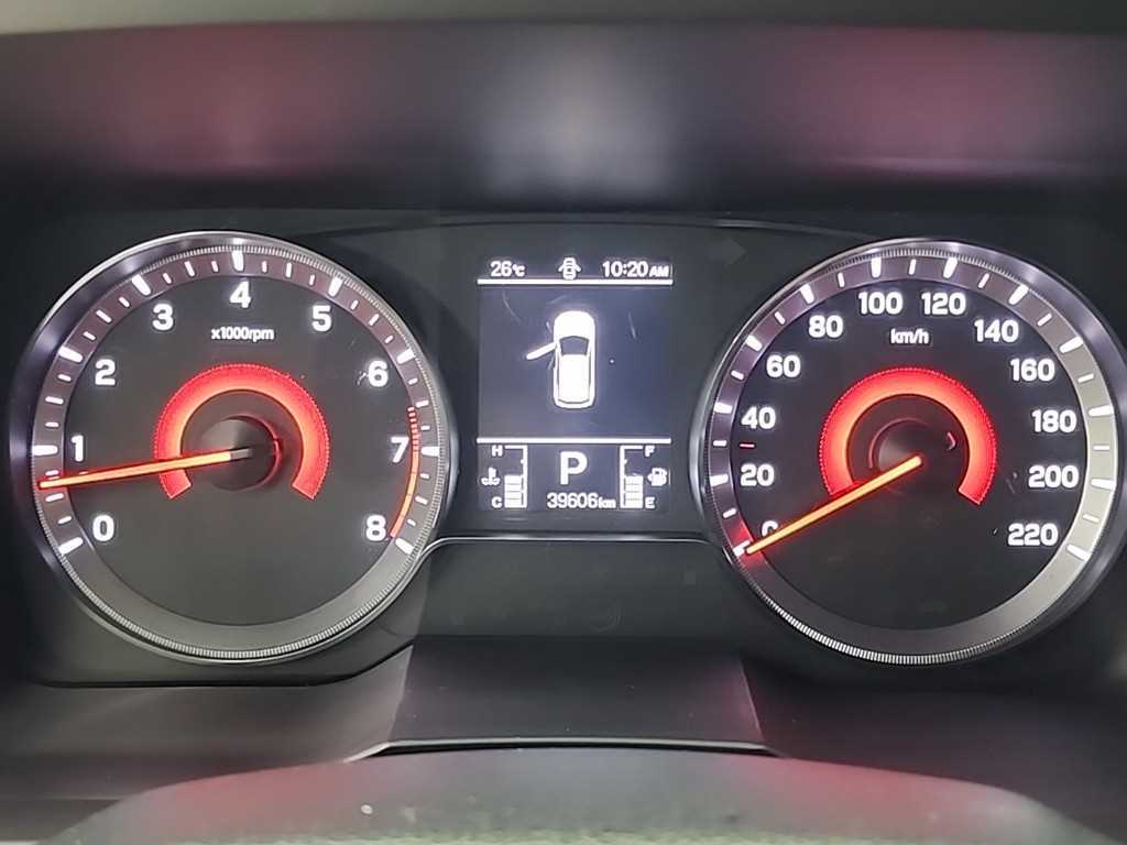 Ssangyong Tivoli - Vista 8