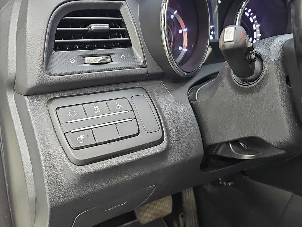Ssangyong Tivoli 2017 Blanco - Importación desde Corea - HF Imports Iquique - Foto 20